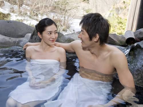 梦见夫妻共浴是什么意思